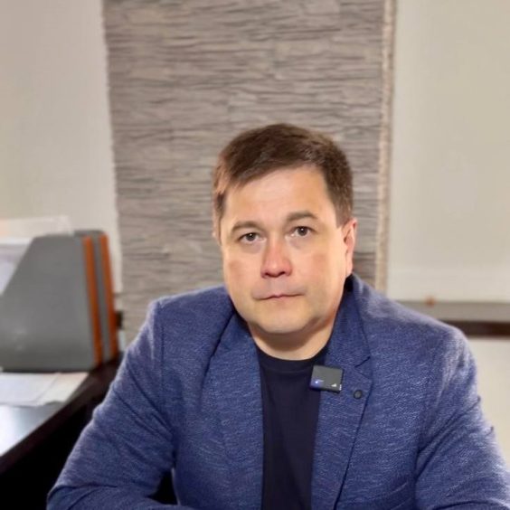 Ишкарин Альберт Робертович